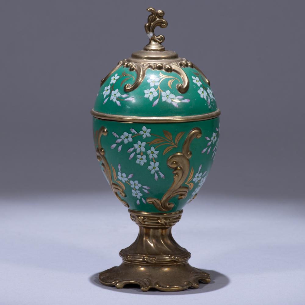 House of Faberge Musical Porcelain Egg - Chinese Dance: 60 x 60x 135mm. Please study all photographs carefully to get an accurate representation of the item. We offer in-house shipping internationally (US and rest of the world. Dispatched from the UK). We 