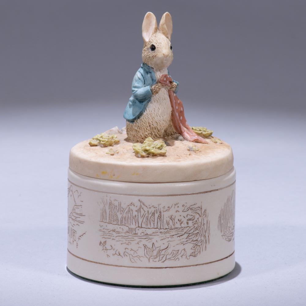 Border Fine Arts Peter Rabbit Sculpture Box (1 of 7)