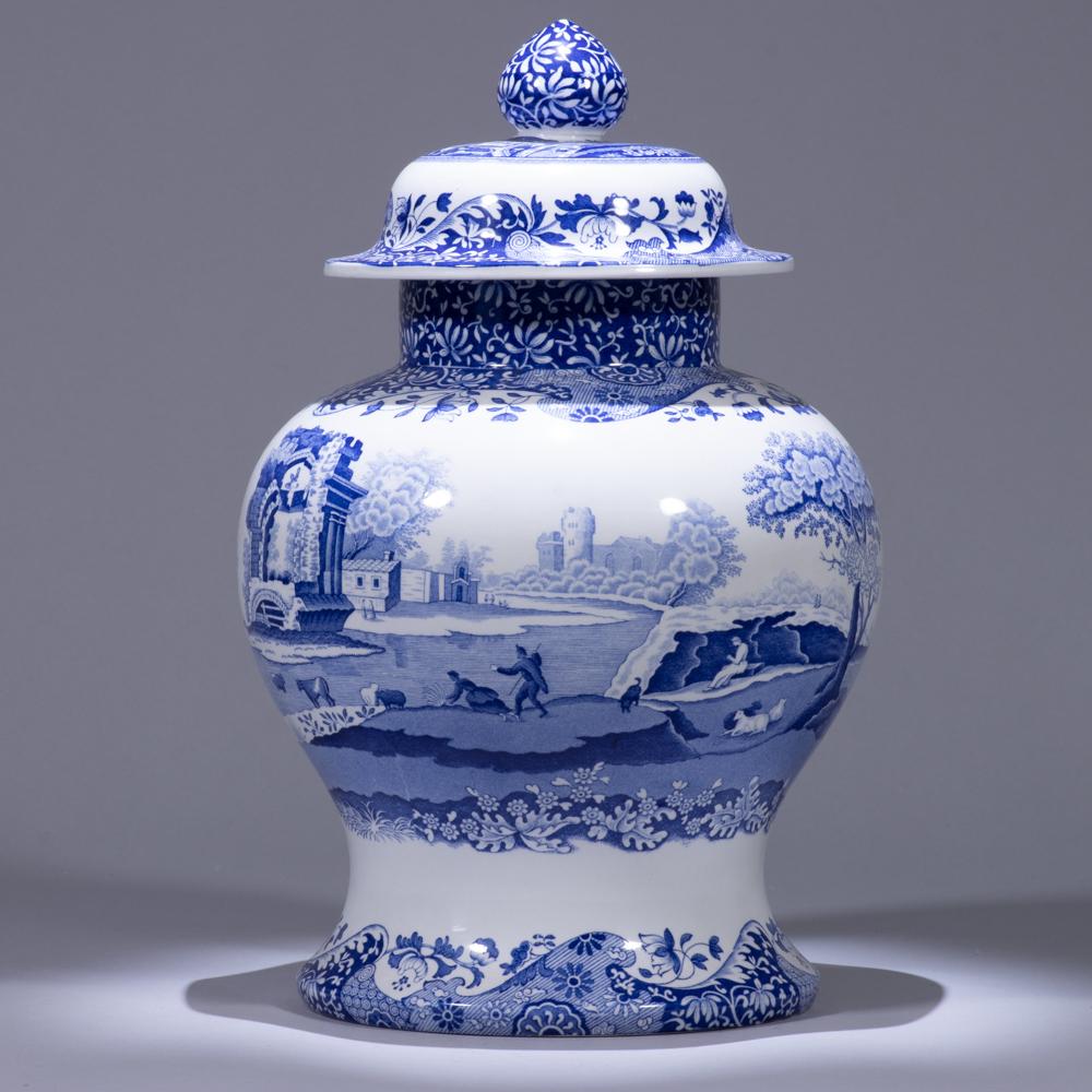 Spode Copeland Blue Italian Porcelain Jar: 215 x 215 x234mm. Please study all photographs carefully to get an accurate representation of the item. We offer in-house shipping internationally (US and rest of the world. Dispatched from the UK). W