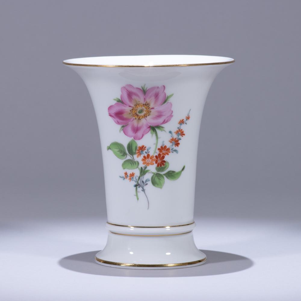 Meissen Porcelain Vase with Painted Flower (1 of 7)