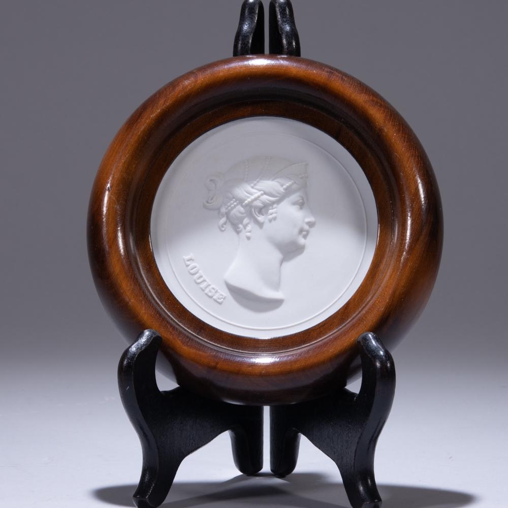 DDR Berlin Meissen Portrait Porcelain Plaque (1 of 6)