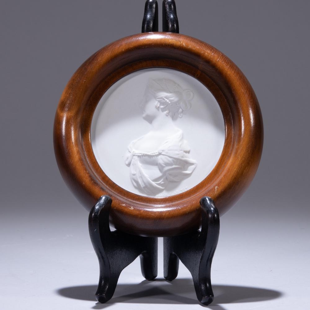 DDR Berlin Meissen Portrait Porcelain Plaque (1 of 6)