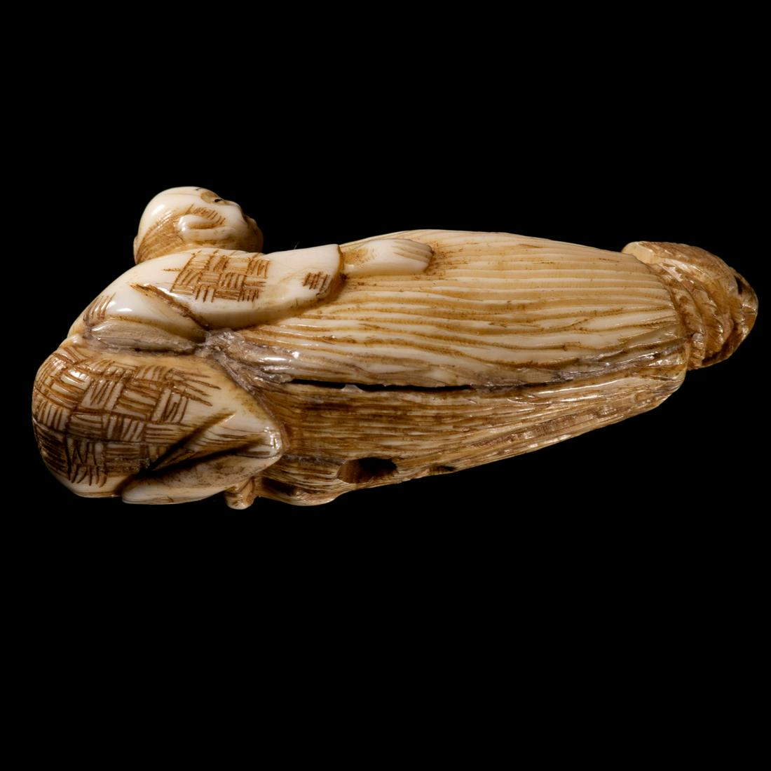 Japanese Netsuke Meiji 19th Century: Please study all photographs carefully to get an accurate representation of the item. We offer in-house shipping internationally (US and rest of the world. Dispatched from the UK). We aim to ship all 