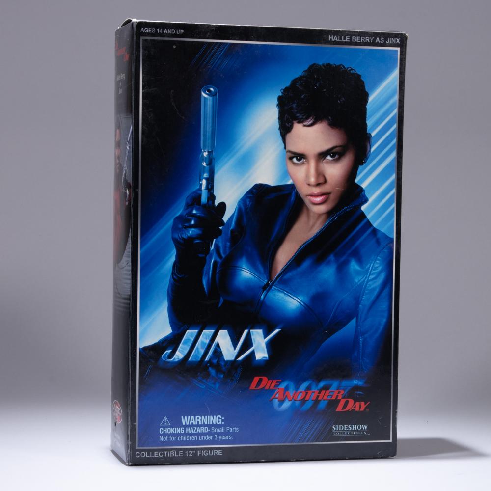 007 Die Another Day 12" Sideshow Figure Jinx (1 of 13)