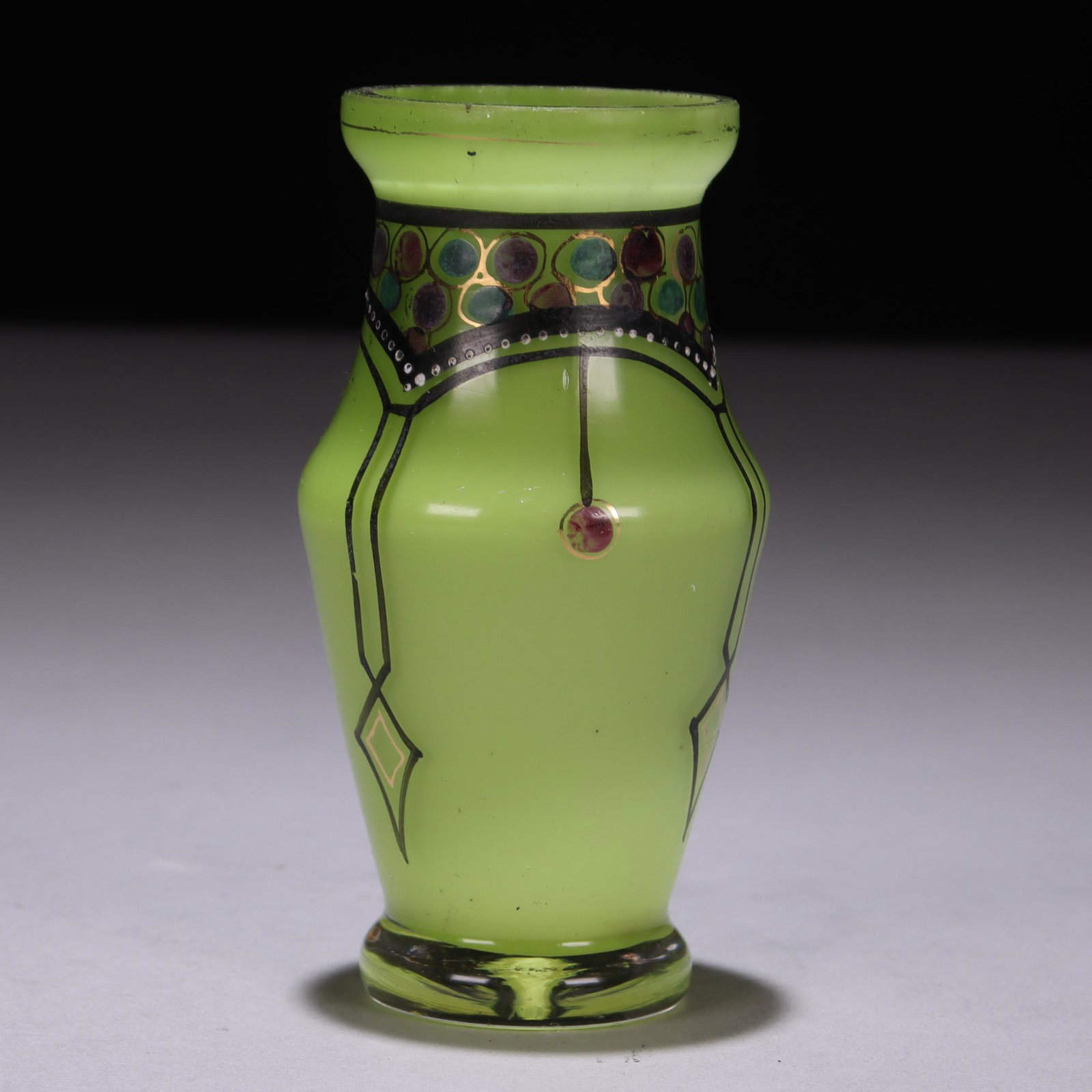 Bohemian Tango Art Deco Glass Opaline Vase: We offer in-house international shipping - following the auction end, we will send you an easy payment link. We aim to ship within 3-5 working days of receiving your payment. Please study all photogra