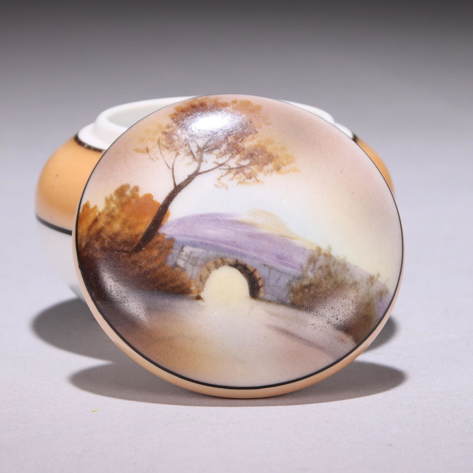 Noritake Japanese Porcelain Lidded Box (1 of 8)