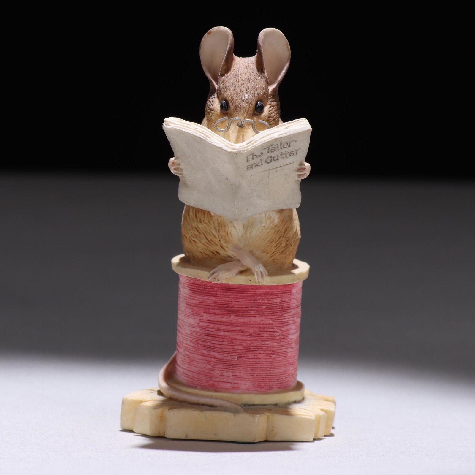 Peter Rabbit Beatrix Potter Sculpture Limited Edition: Please study all photographs carefully to get an accurate representation of the item. We offer in-house shipping internationally (US and rest of the world. Dispatched from the UK). We aim to ship all