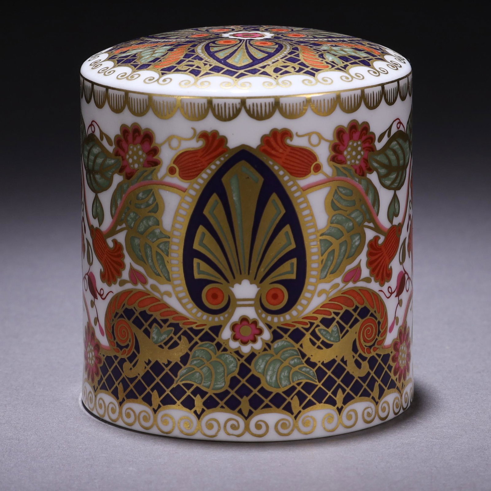 Spode Porcelain Paperweight: MEASURING APPROX 7 X 6.5CM. Please carefully study all photographs to get an accurate idea of the object. In good condition, as seen. Shipping is in-house and we ship internationally to US and rest of