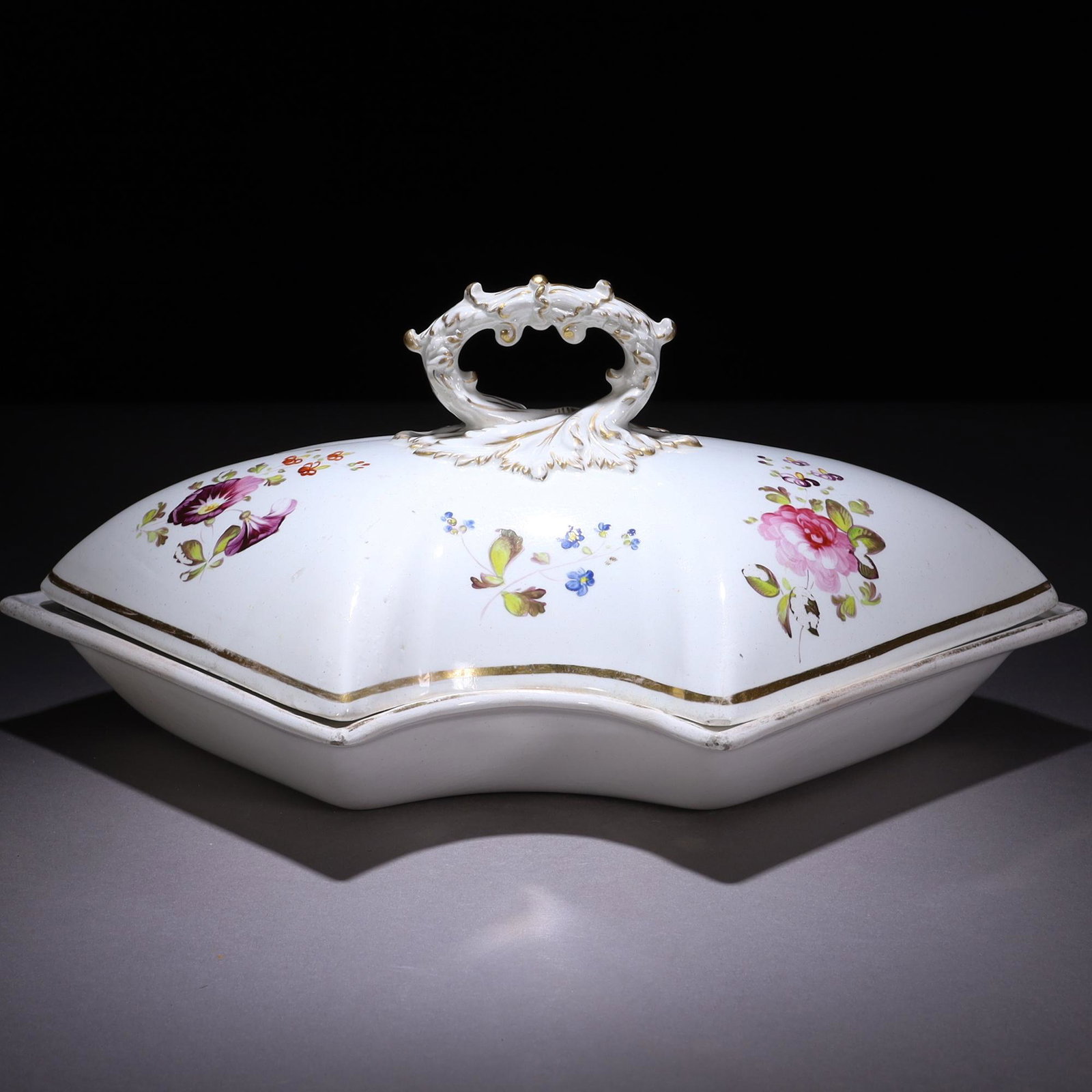 Samuel Alcock Rococo Style Lidded Dish 19th Century: MEASURING APPROX 31 X 20 X 12.6CM. Please carefully study all photographs to get an accurate idea of the object. In good condition, as seen. Shipping is in-house and we ship internationally to US and 