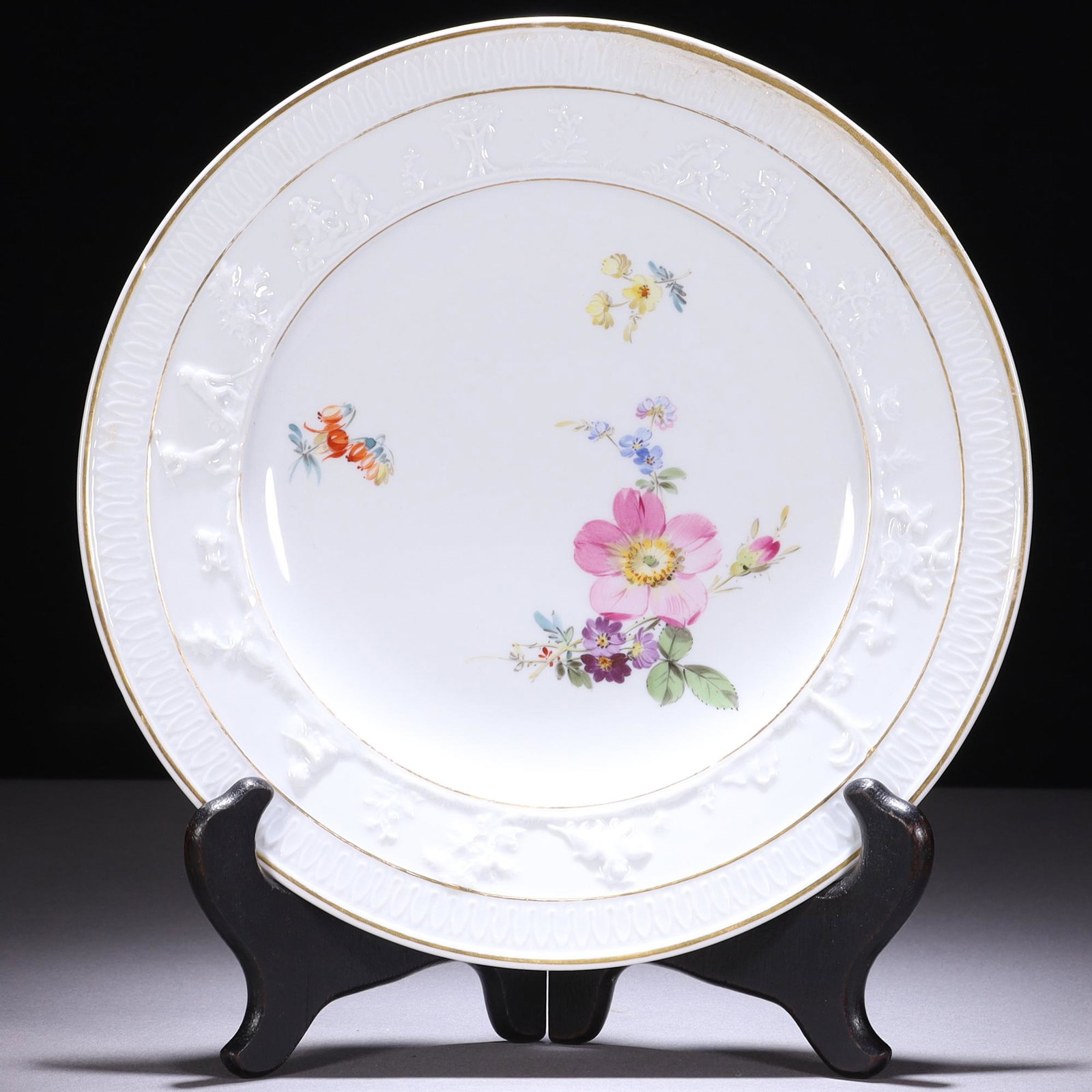 Meissen Fine Relief Porcelain Plate: MEASURING APPROX 23.5CM. Please carefully study all photographs to get an accurate idea of the object. In good condition, as seen. Shipping is in-house and we ship internationally to US and rest of th