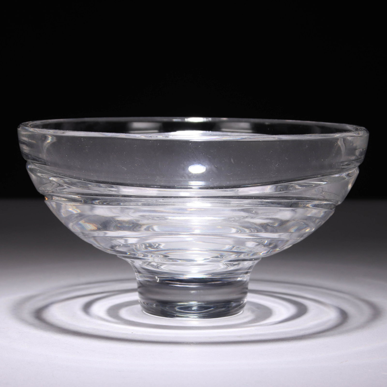 Jasper Conran Stuart Crystal Glass Designer Bowl: MEASURING APPROX 15 X 8.5CM Please study all photographs carefully to get an accurate representation of the item. We offer in-house shipping internationally (US and rest of the world. Dispatched from