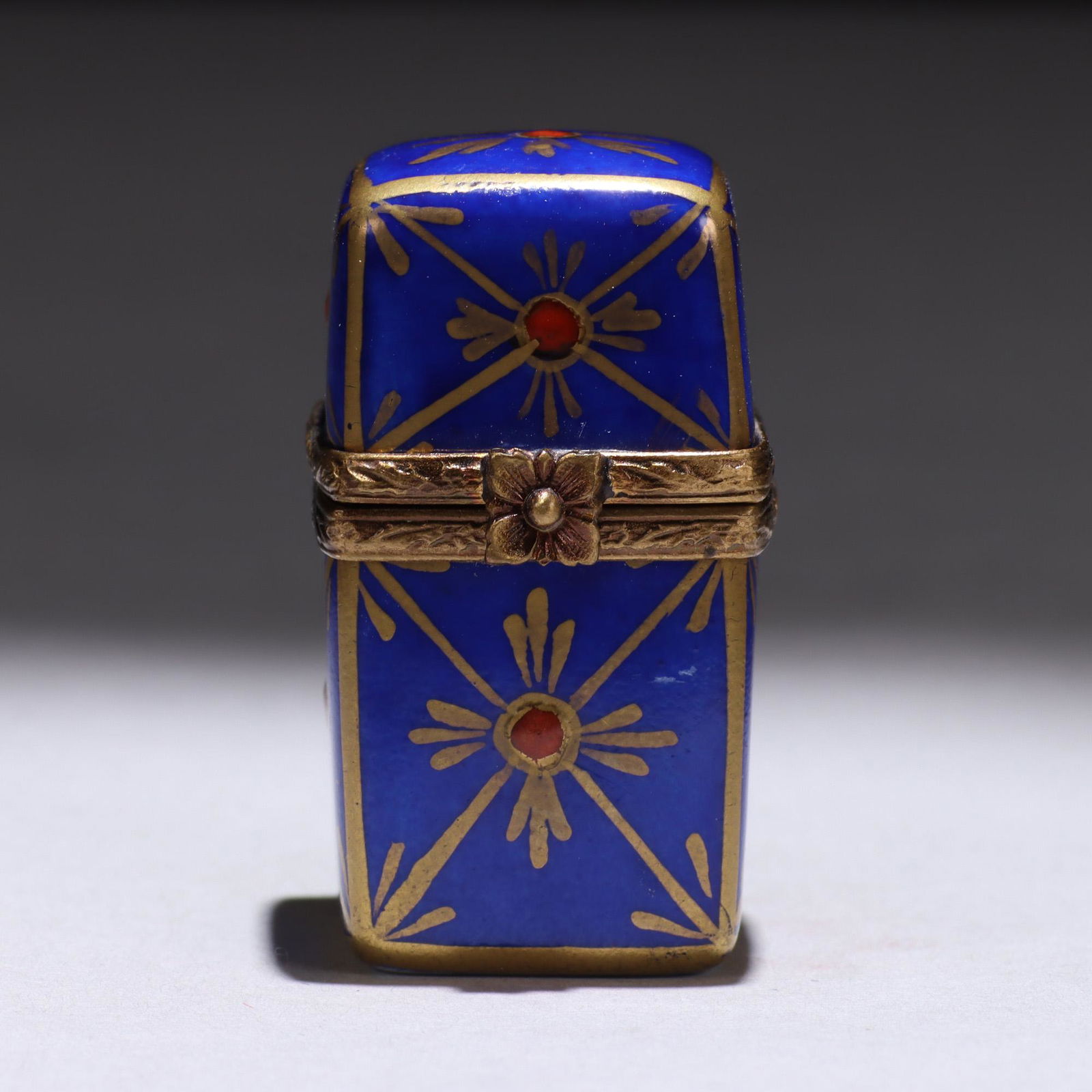 Limoges Fine Porcelain Scent Bottle Box (1 of 10)