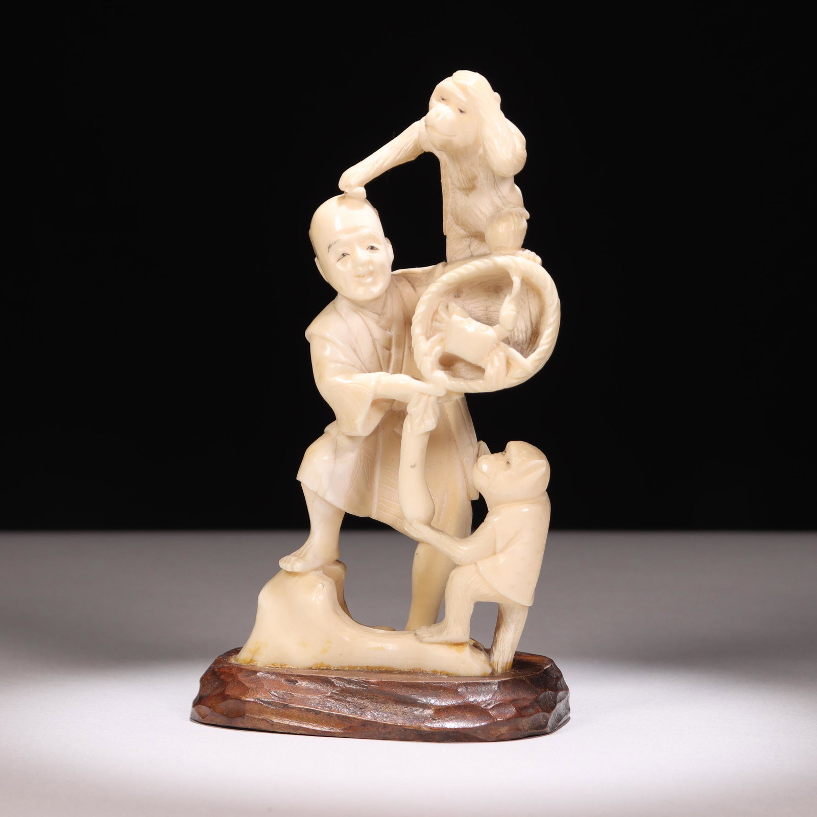 Japanese Meiji Okimono Figure: Please study all photographs carefully to get an accurate representation of the item. Please message us for information on dimensions/condition report. We offer in-house shipping internationally (US a