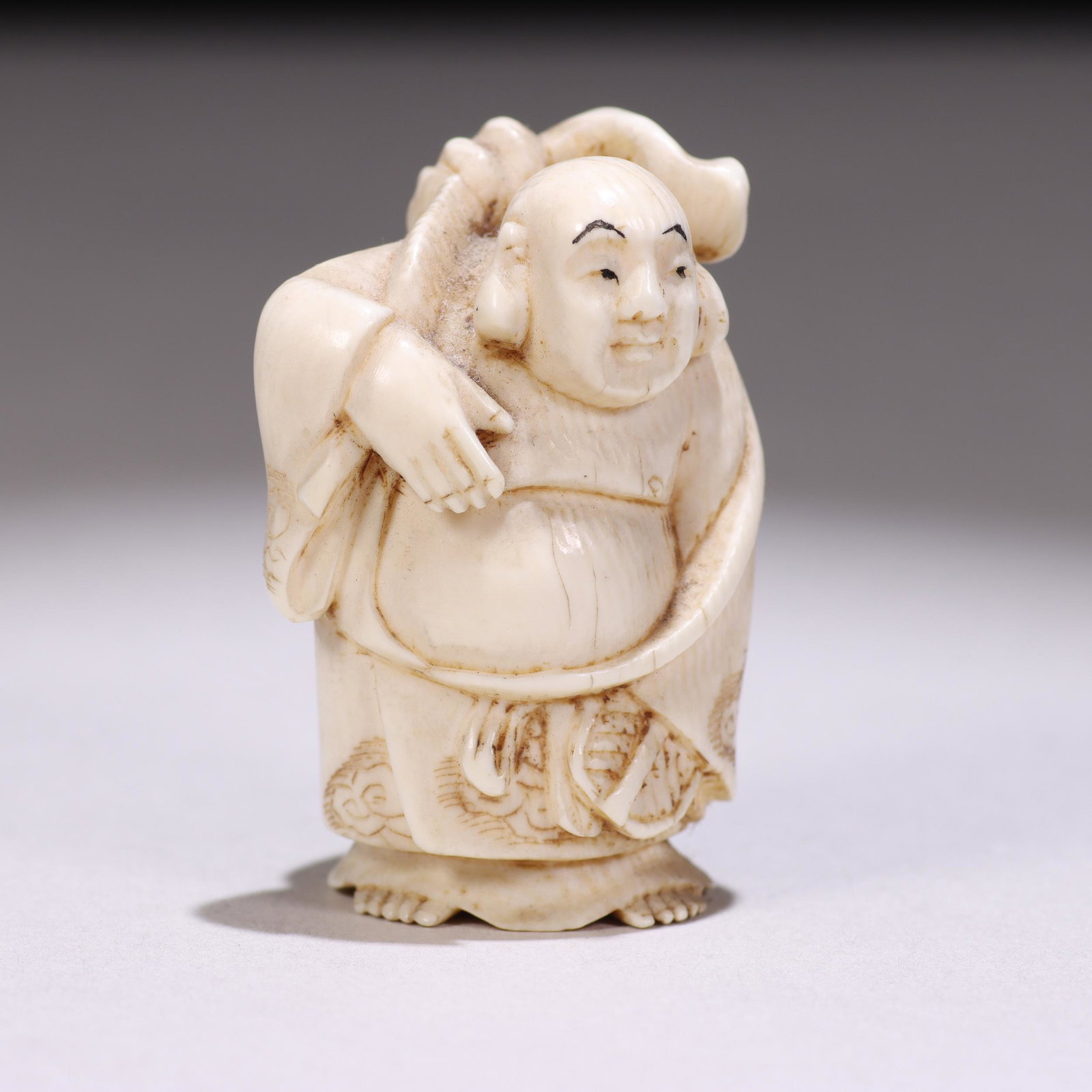 Japanese Signed Edo Netsuke Buddha Figure: Please study all photographs carefully to get an accurate representation of the item. Please message us for information on dimensions/condition report. We offer in-house shipping internationally (US a
