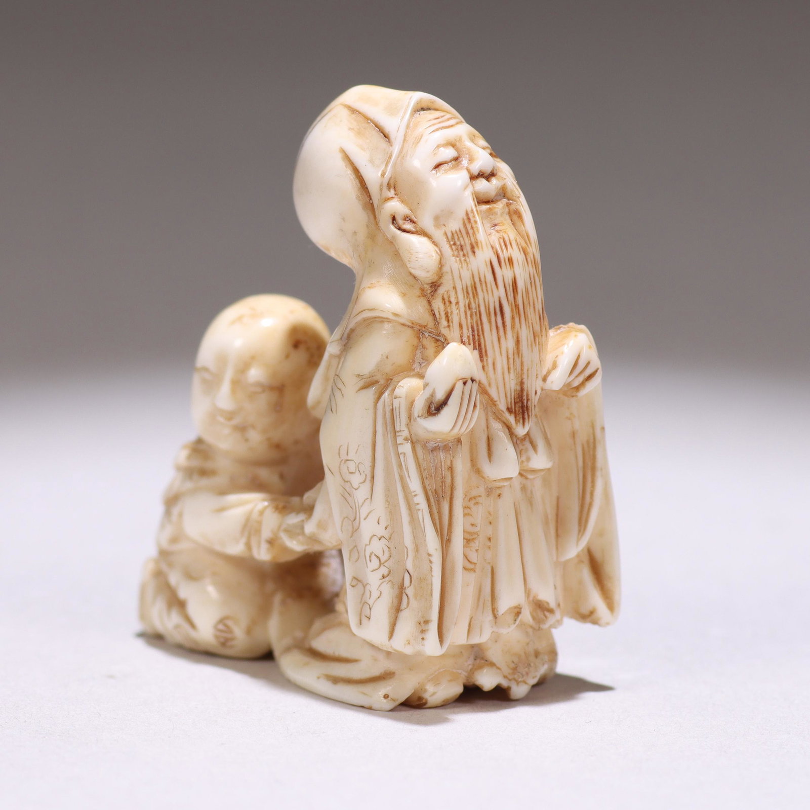 Japanese Fine Meiji Netsuke Figure: Please study all photographs carefully to get an accurate representation of the item. Please message us for information on dimensions/condition report. We offer in-house shipping internationally (US a