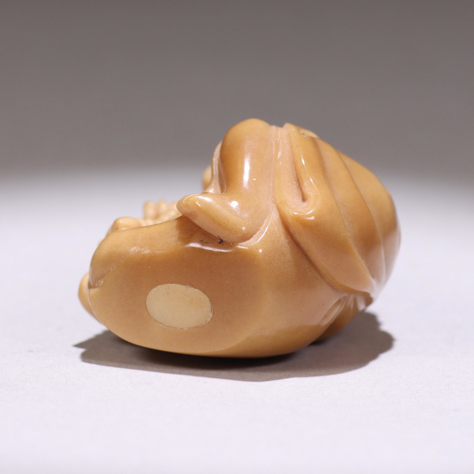 Japanese Meiji Netsuke Figure: Please study all photographs carefully to get an accurate representation of the item. Please message us for information on dimensions/condition report. We offer in-house shipping internationally (US a
