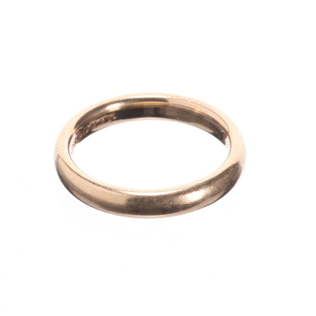 Gold Wedding Band Ring: Please study all photographs carefully to get an accurate representation of the item. Please message us for information on dimensions/condition report. We offer in-house shipping internationally (US a