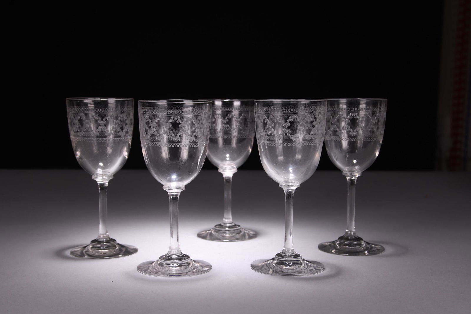 Set of Five Fine Victorian Crystal Engraved Glasses (1 of 19)