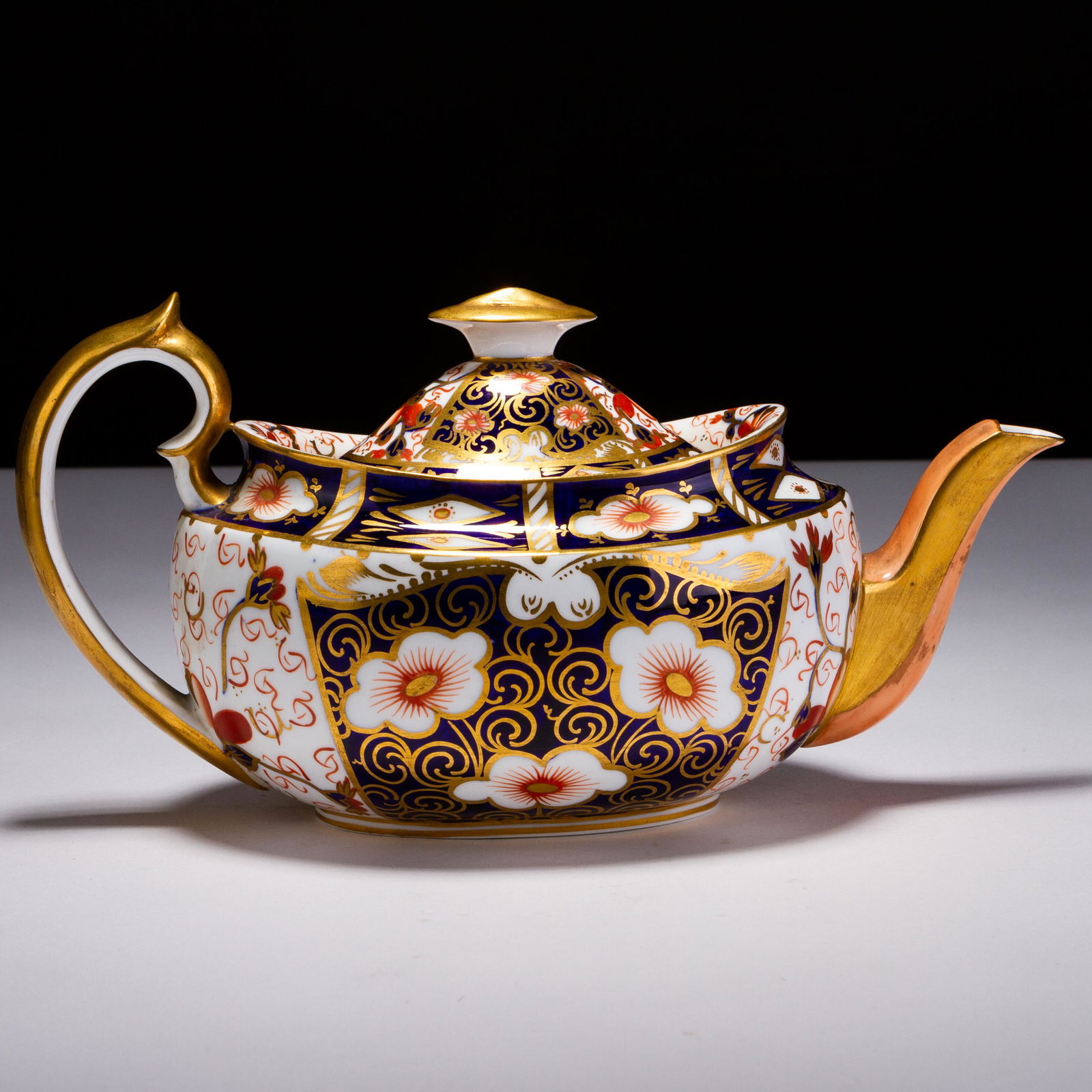Royal Crown Derby Imari Porcelain Teapot (1 of 7)