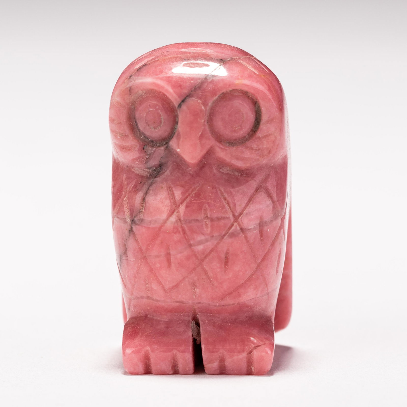 Inuit Canadian Rhodonite Sculpture of Owl: MEASURING APPROX 3.6 X 2CM. Please follow us on Instagram to stay updated with our current and future auctions: @albinus_auctions. Study all photographs carefully to get an accurate representation of 