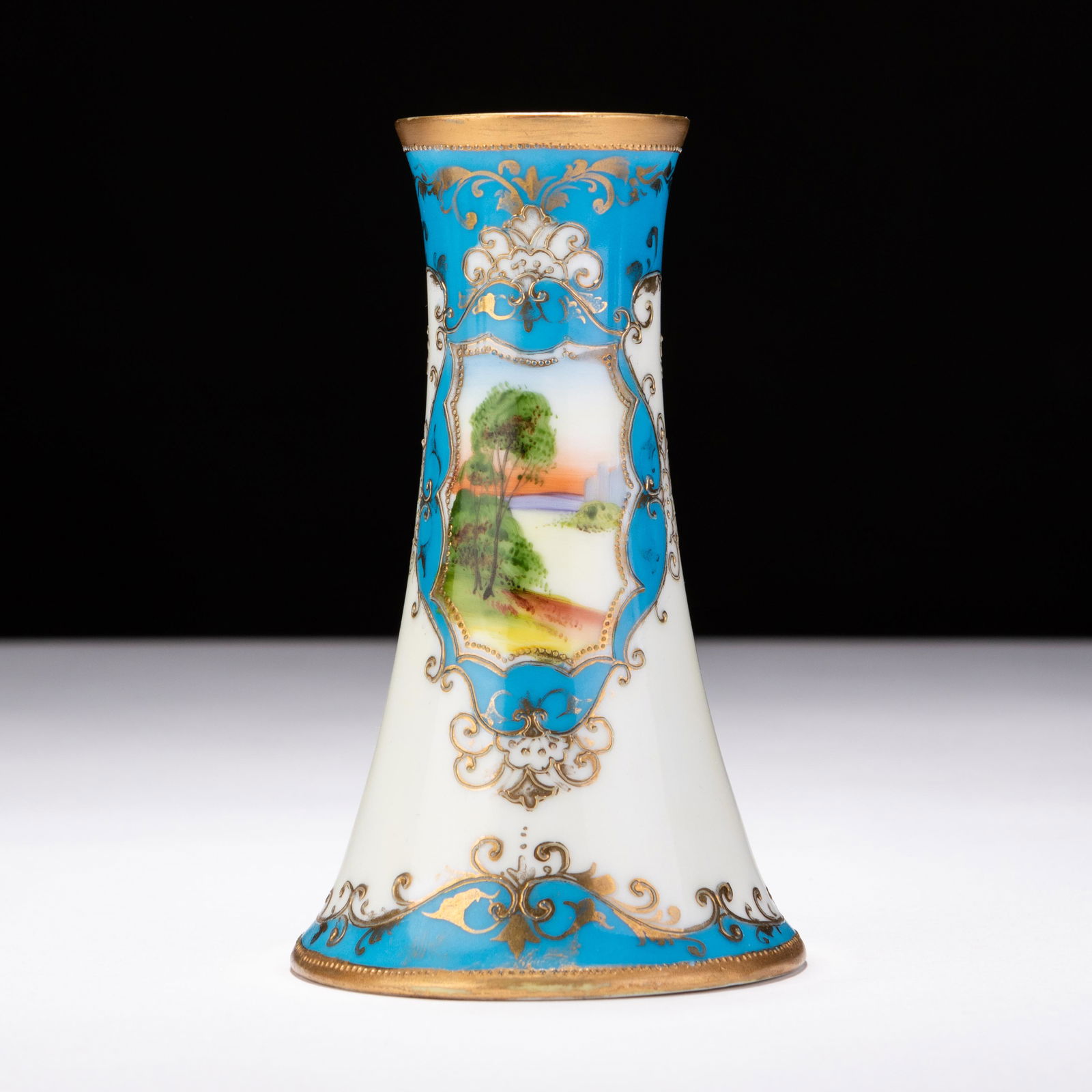 Art Deco Signed Noritake Japanese Porcelain Candle Holder: MEASURES APPROX 7 X 12CM HIGH. Please follow us on Instagram to stay updated with our current and future auctions: @albinus_auctions. Study all photographs carefully to get an accurate representation