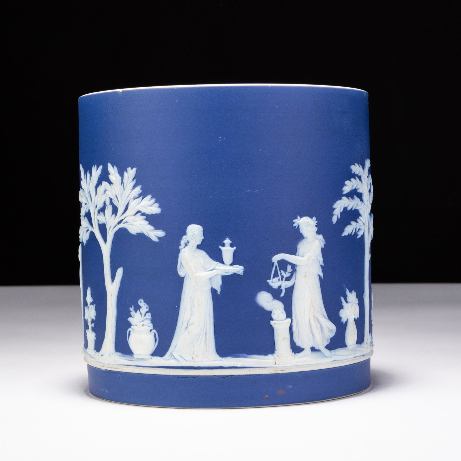 Wedgwood Dark Blue Jasperware Neoclassical Vase: MEASURES APPROX 13.5 X 13.5CM. Please follow us on Instagram to stay updated with our current and future auctions: @albinus_auctions. Study all photographs carefully to get an accurate representation