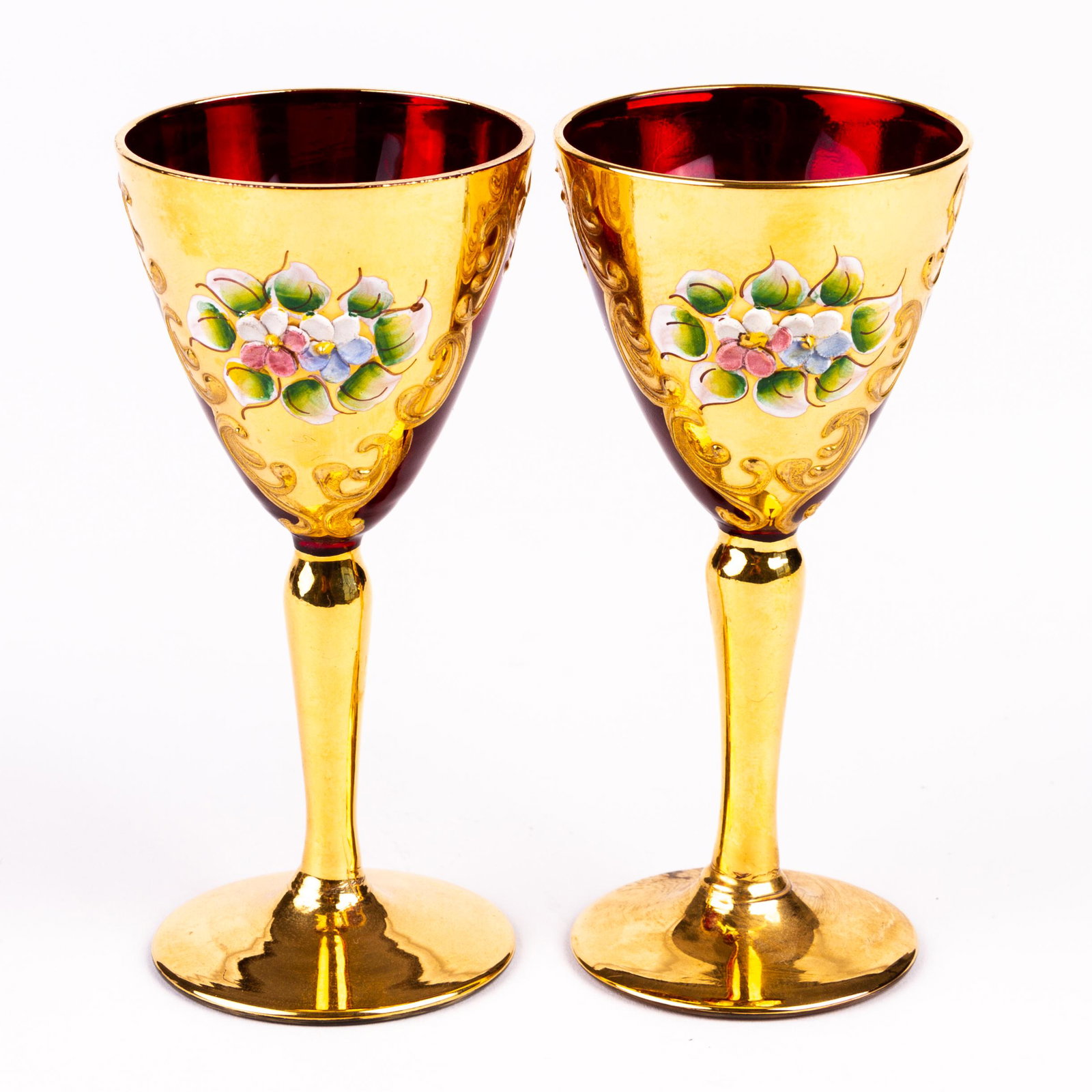 Murano Venetian 24KT Gold Enamel Liquor Glasses: DIMENSIONS APPROX 5x5x11CM. Please carefully study all photographs to get an accurate idea of the object. In good condition, as seen. Shipping is in-house and we ship internationally to US and rest of