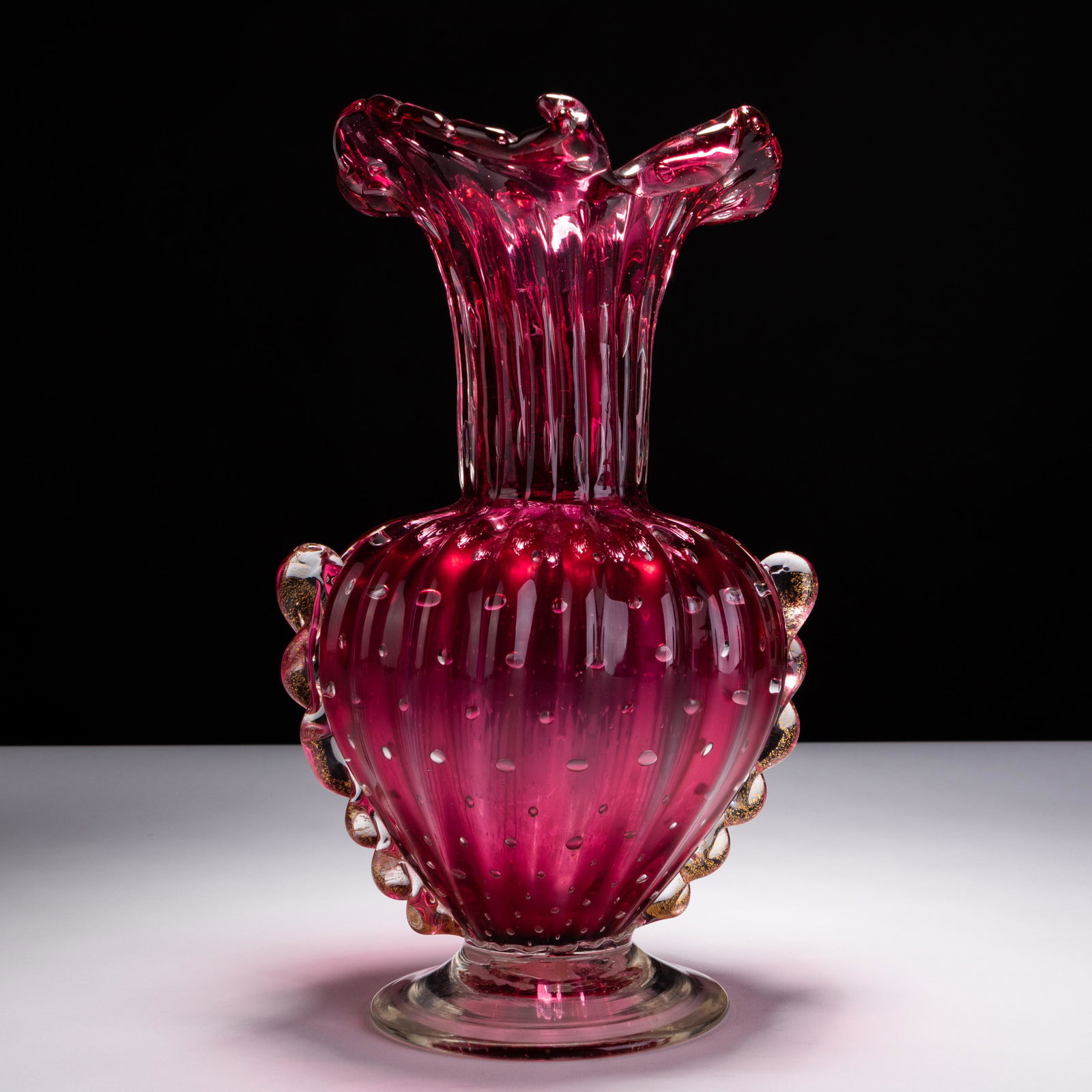 Murano Venetian Glass Gilt Cranberry Vase (1 of 5)