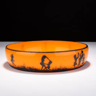 Loetz Michael Powolny Art Deco Tango Glass Silhouette Centrepiece Bowl: MEASURES APPROX 26 X 6CM. Please follow us on Instagram to stay updated with our current and future auctions: @albinus_auctions. Study all photographs carefully to get an accurate representation of th