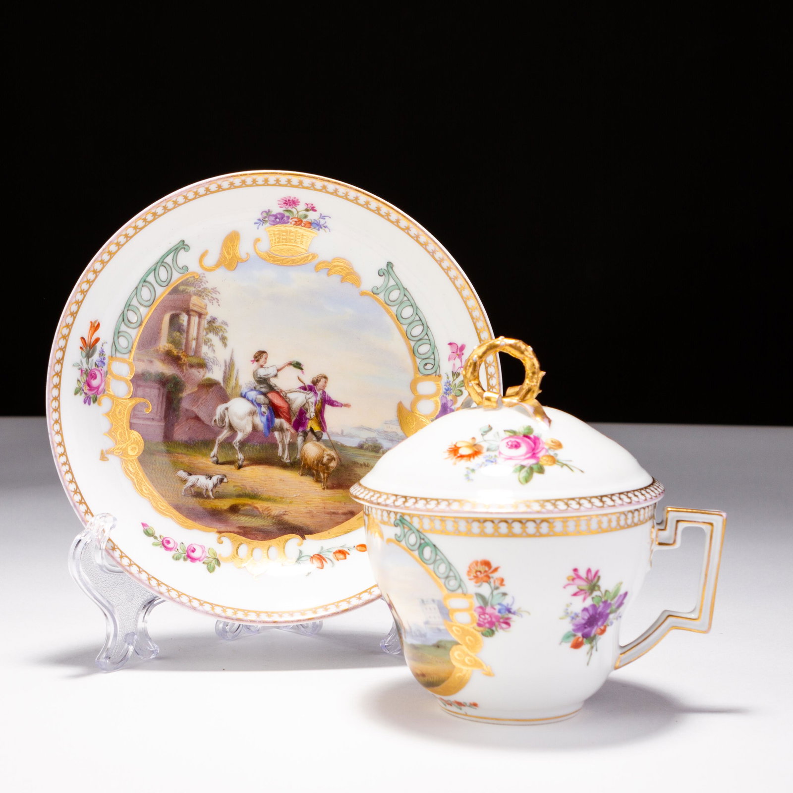 Meissen Gilt Porcelain Chocolate Cup ca. 1740 (1 of 10)