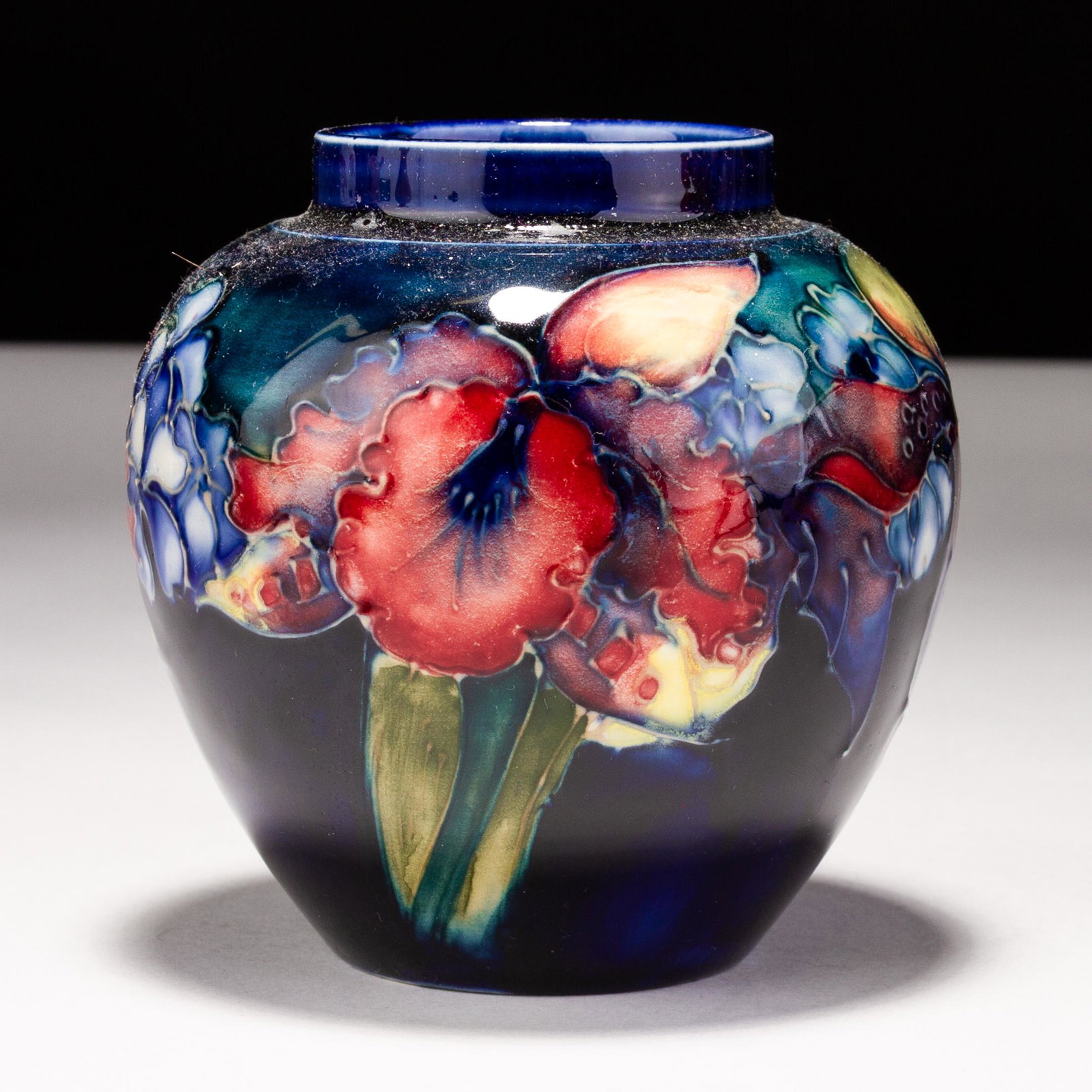Moorcroft Pottery Floral Hibiscus Vase (1 of 5)