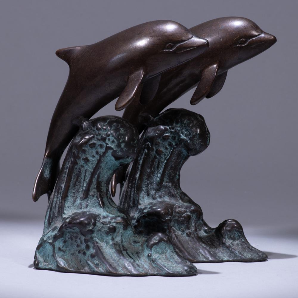 Pair of Bronze Dolphin Bookends Sculpture: Please study all photographs carefully to get an accurate representation of the item. We offer in-house shipping internationally (US and rest of the world. Dispatched from the UK). We aim to ship all