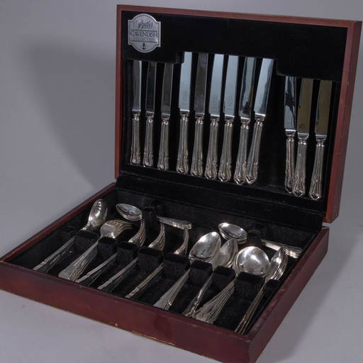 45x Pc Butler Silver Plated Cutlery Canteen (0199) on Dec 20