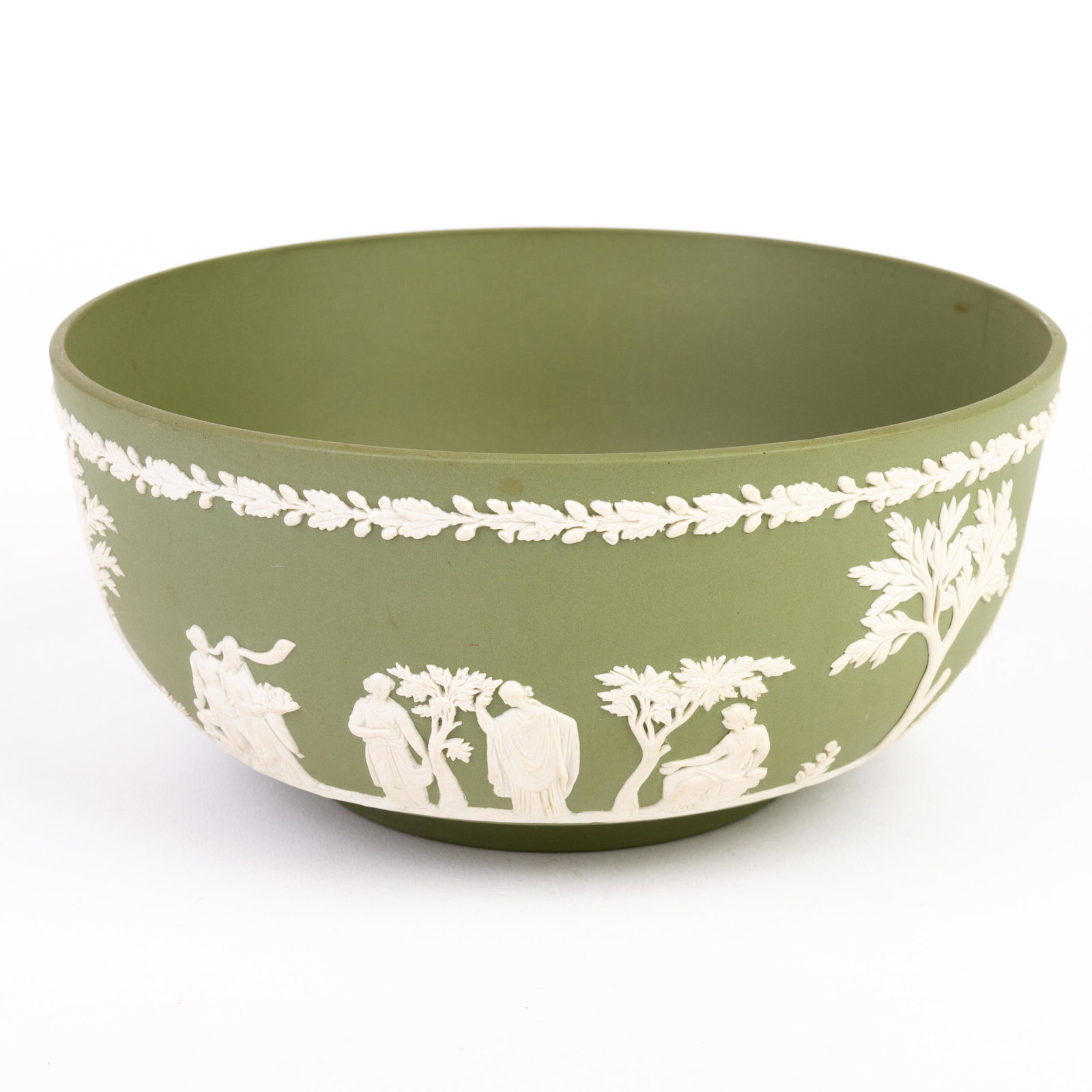 Wedgwood Green Jasperware Neoclassical Fruit Bowl: DIMENSIONS APPROX 20x20x10CM. Please carefully study all photographs to get an accurate idea of the object. In good condition, as seen. Shipping is in-house and we ship internationally to US and rest