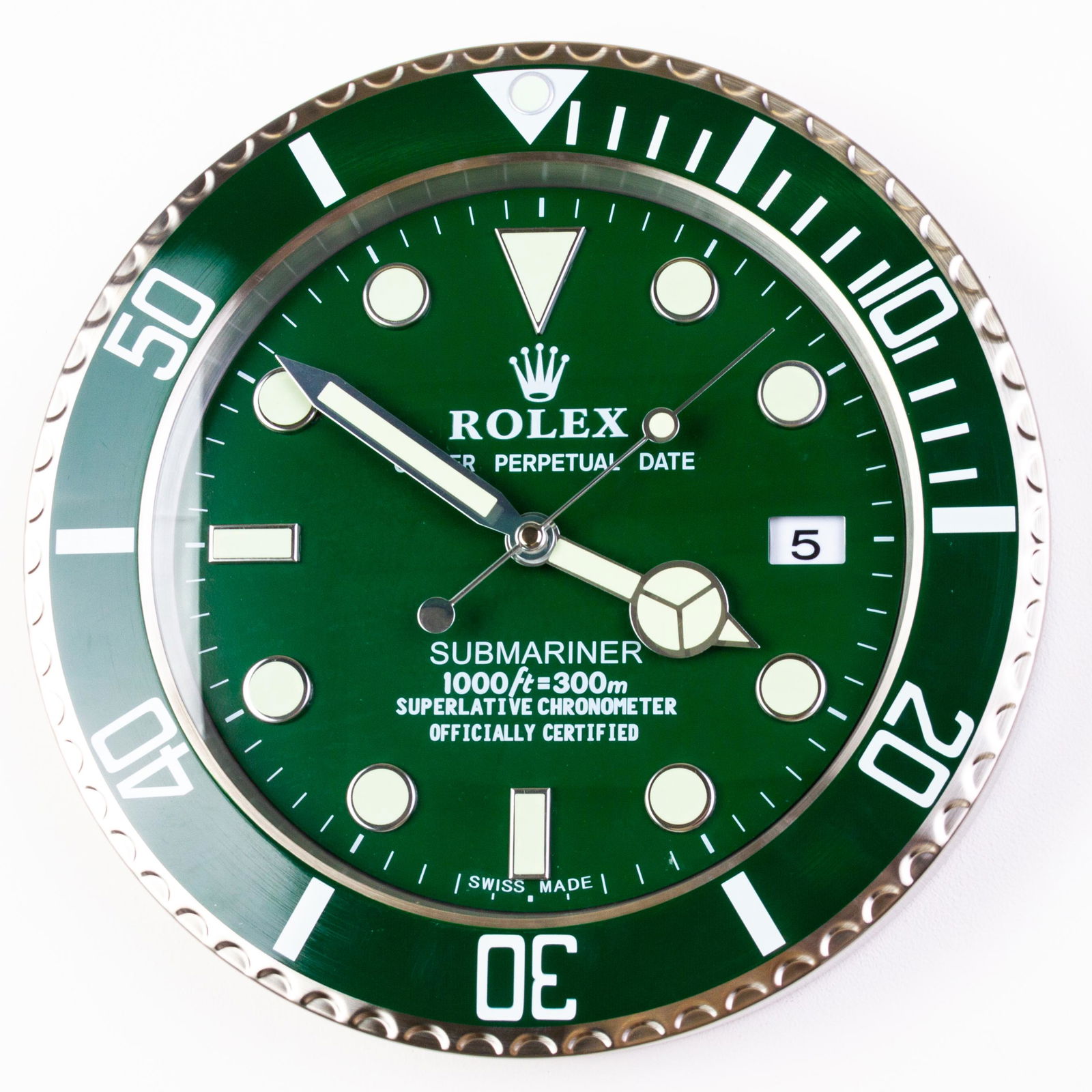 ROLEX Oyster Perpetual Submariner Dealer's Wall Clock: DIMENSIONS APPROX 34x34x5CM. Please carefully study all photographs to get an accurate idea of the object. In good condition, as seen. Shipping is in-house and we ship internationally to US and rest o