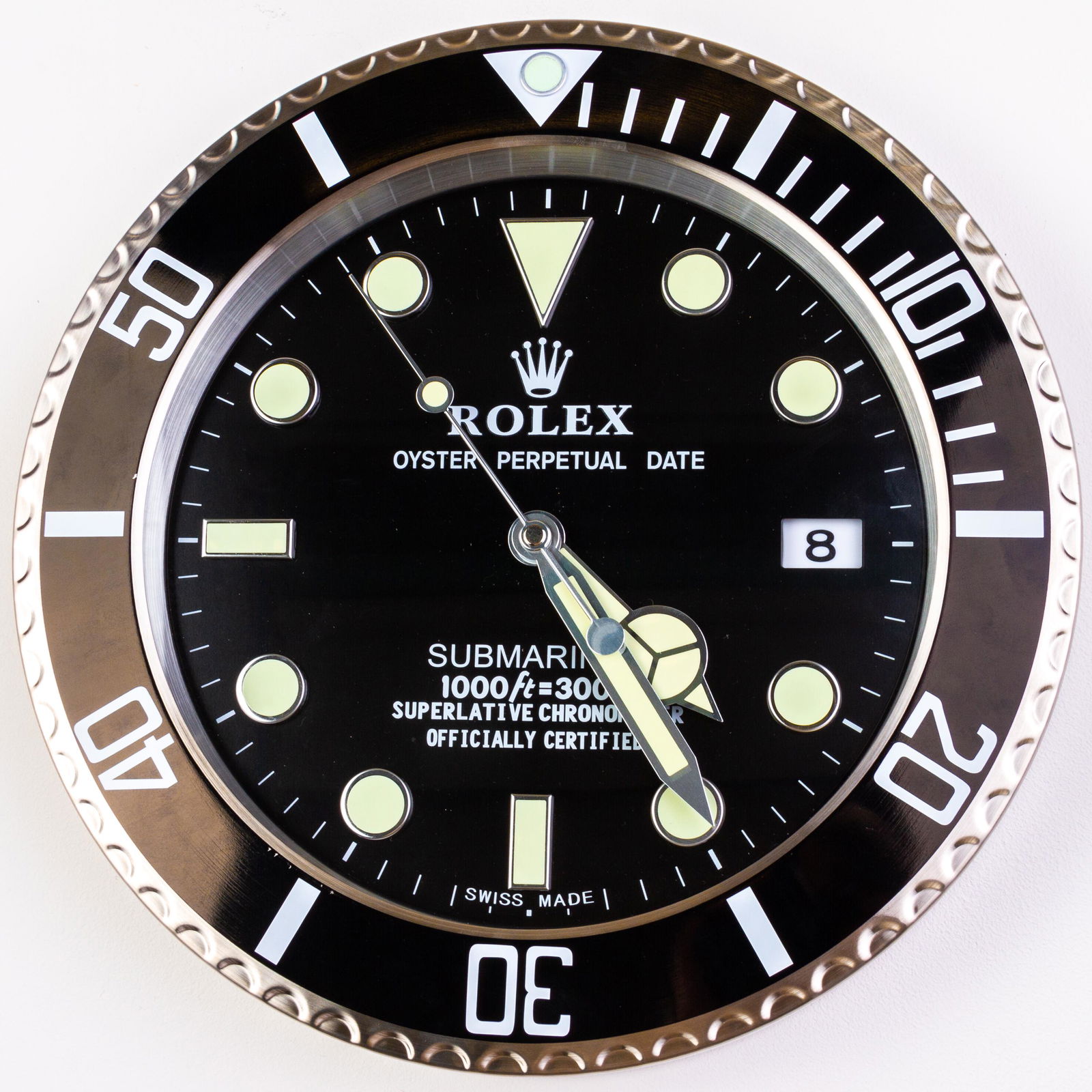 ROLEX Oyster Perpetual Submariner Dealer's Wall Clock: DIMENSIONS APPROX 34x34x5CM. Please carefully study all photographs to get an accurate idea of the object. In good condition, as seen. Shipping is in-house and we ship internationally to US and rest o