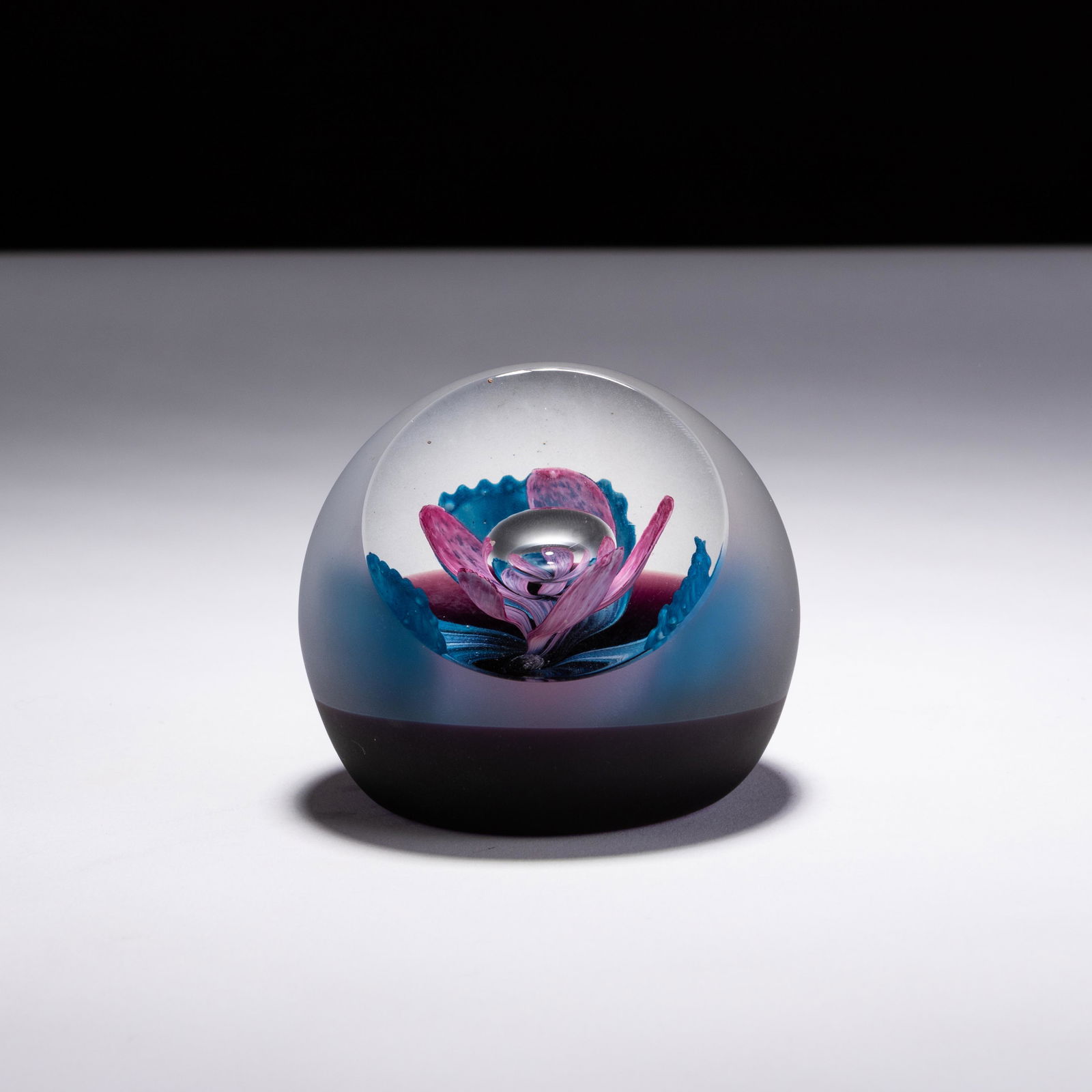 334/500 Caithness Scottish Glass Paperweight (1 of 5)