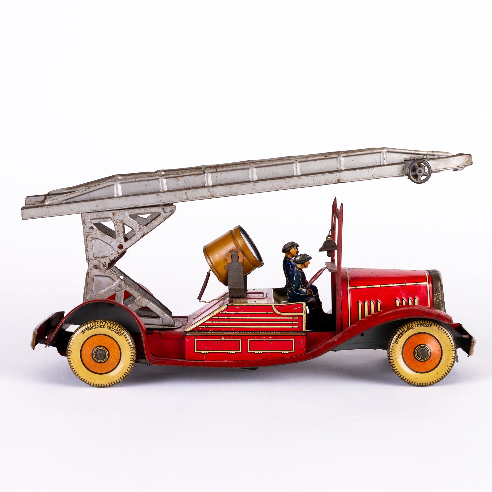 Wind-up Clockwork Tinplate Mettoy Fire Engine No 110 ca. 1936 (1 of 6)