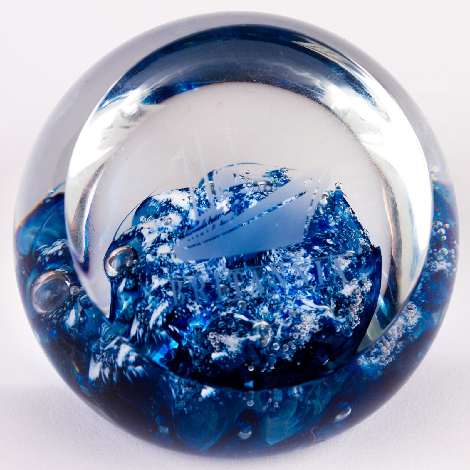 Selkirk Scottish Glass Intaglio Ship Paperweight: DIMENSIONS APPROX 8x8x7CM. Please carefully study all photographs to get an accurate idea of the object. In good condition, as seen. Shipping is in-house and we ship internationally to US and rest of 
