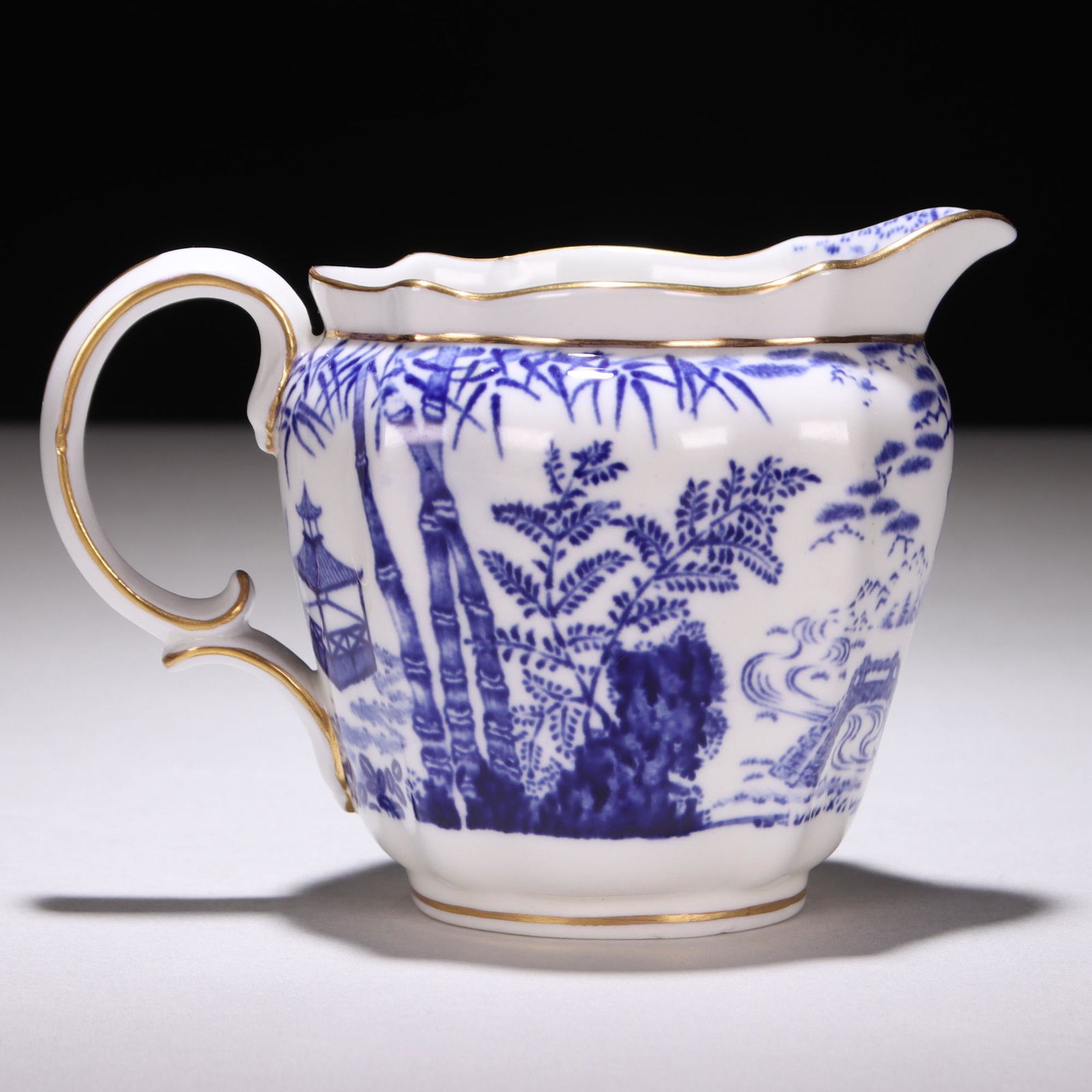 Royal Crown Derby Porcelain Chinese Pattern Cream Jug (1 of 6)