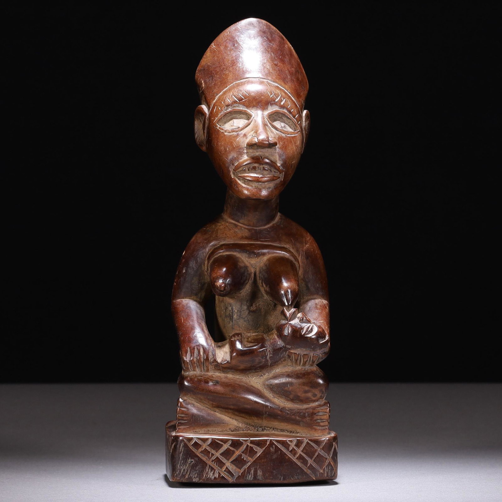 Antique African 19th Century Tribal Wood Statue: MEASURING APPROX 23 X 7.5 X 8CM. Please carefully study all photographs to get an accurate idea of the object. In good condition, as seen. Shipping is in-house and we ship internationally to US and re