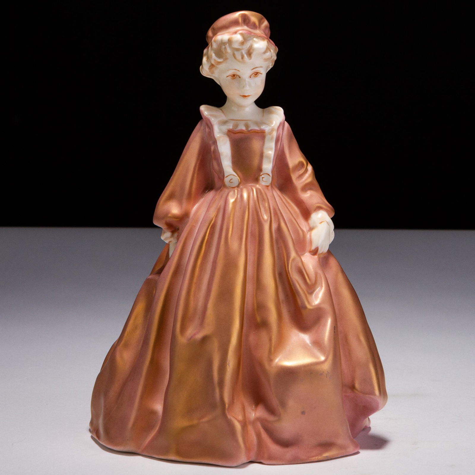 Royal Worcester Porcelain Figure F. G. Doughty 3081 Grandmother's Dress (1 of 6)