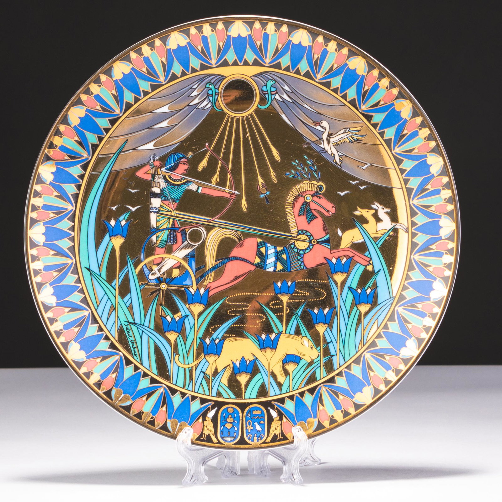 Royal Worcester 24KT Gold Porcelain Egyptian Plate: MEASURES APPROX 19CM. Please follow us on Instagram to stay updated with our current and future auctions: @albinus_auctions. Study all photographs carefully to get an accurate representation of the it