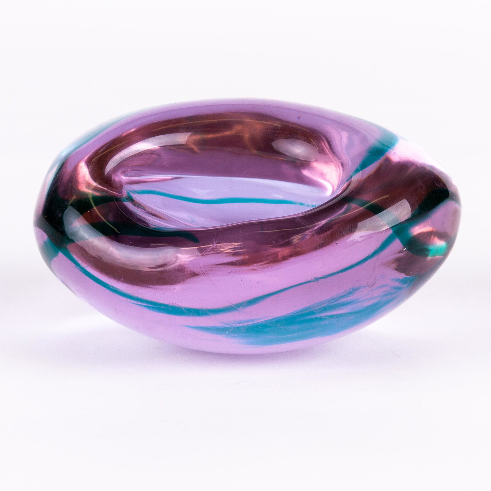 Murano Venetian Glass Signed Designer Ashtray Bowl: DIMENSIONS APPROX 7x12x12.5CM. Please carefully study all photographs to get an accurate idea of the object. In good condition, as seen. Shipping is in-house and we ship internationally to US and rest