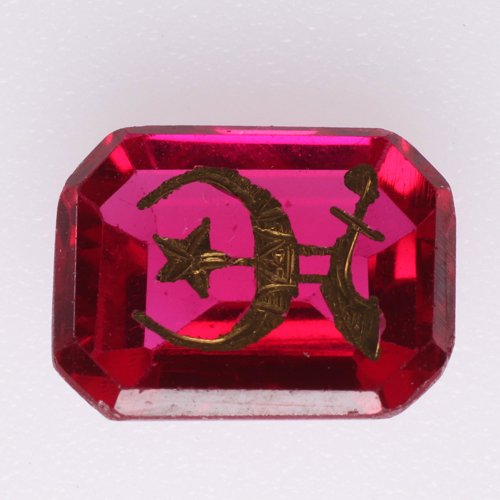 Masonic Glass Signet Stone: Approx 1cm.