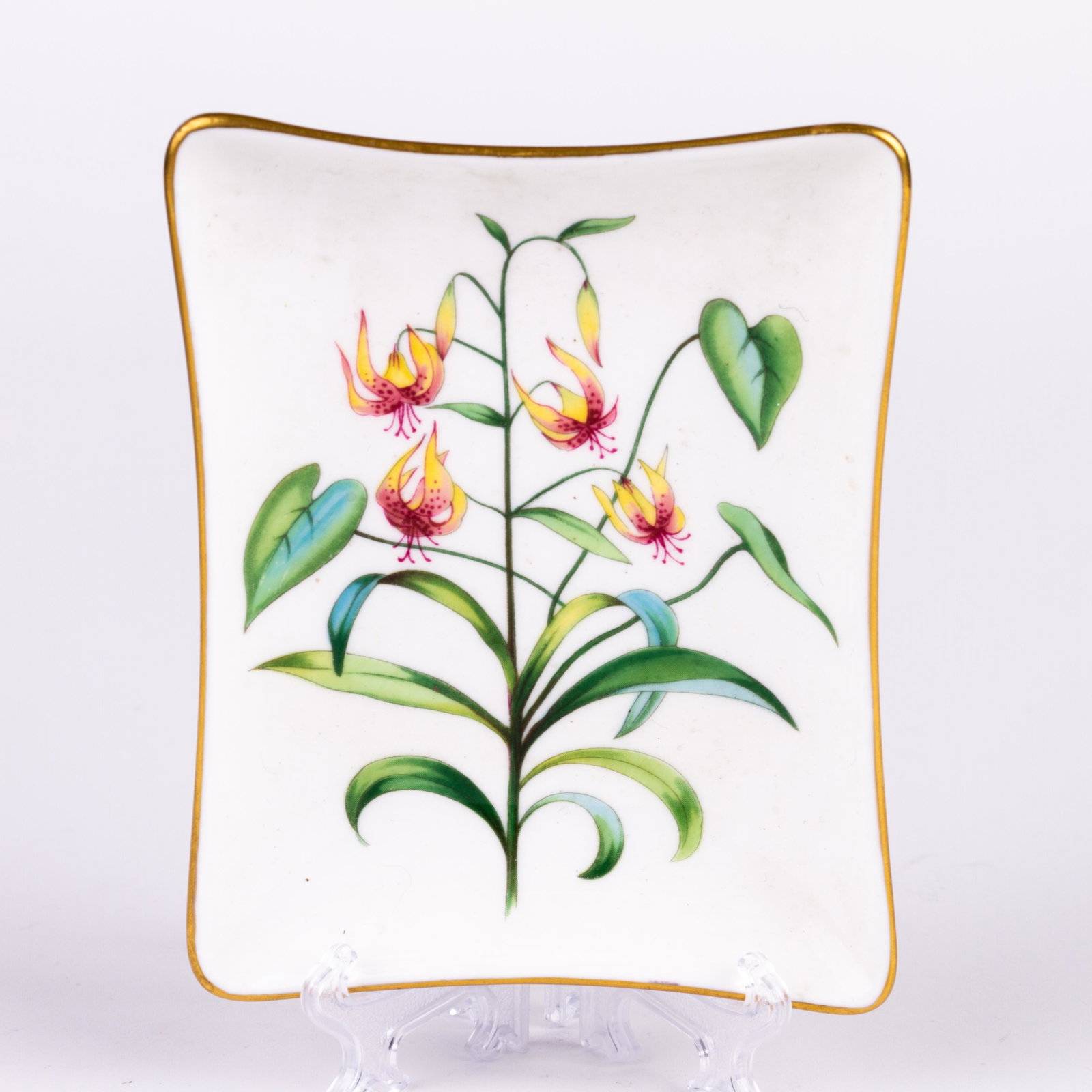 Minton Fine Porcelain Floral Dish: DIMENSIONS APPROX 13x10x2.5CM. Please carefully study all photographs to get an accurate idea of the object. In good condition, as seen. Shipping is in-house and we ship internationally to US and rest