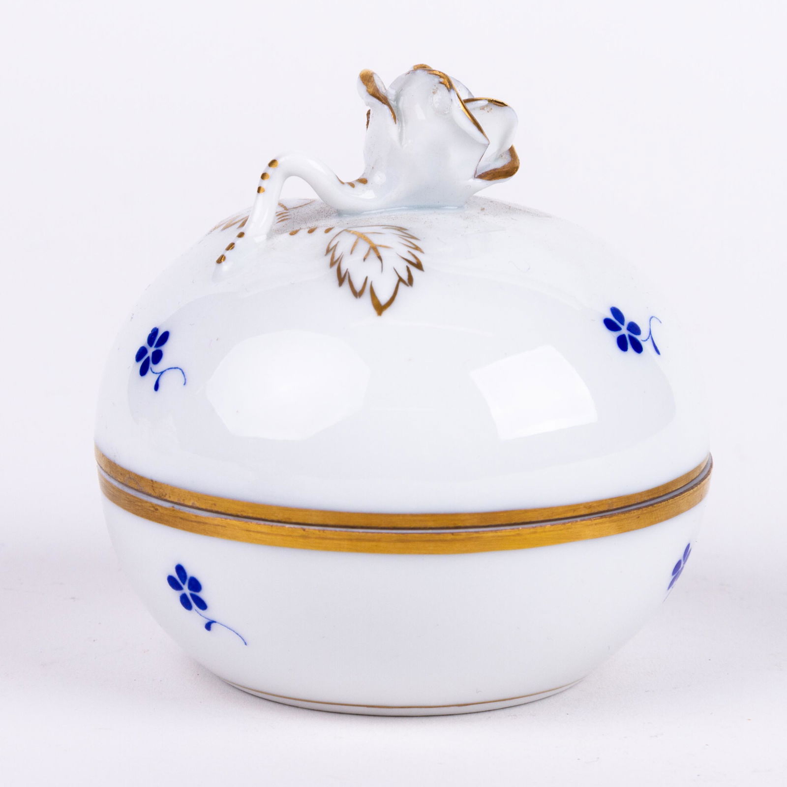 Herend Hungary Fine Porcelain Lidded Box (1 of 7)