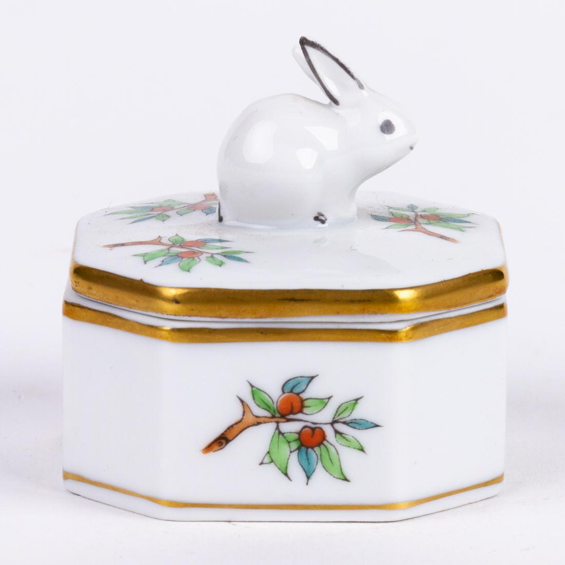 Herend Hungary Porcelain Rabbit Lidded Box (1 of 6)