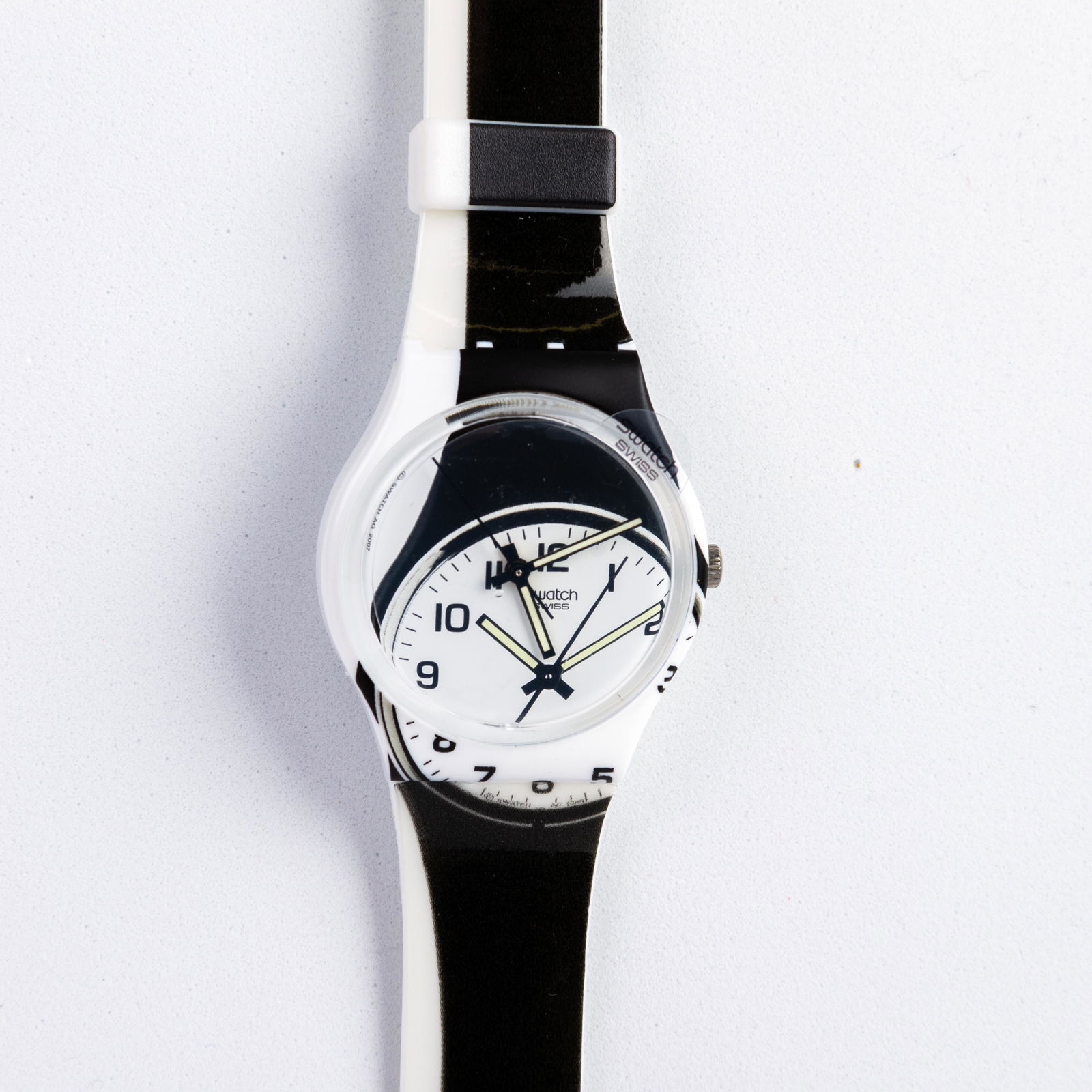 Swatch Collector's Vintage Watch "Once Again" Gift Set: DIMENSIONS APPROX 22.5x3.5x1CM. Please carefully study all photographs to get an accurate idea of the object. In good condition, as seen. Shipping is in-house and we ship internationally to US and res