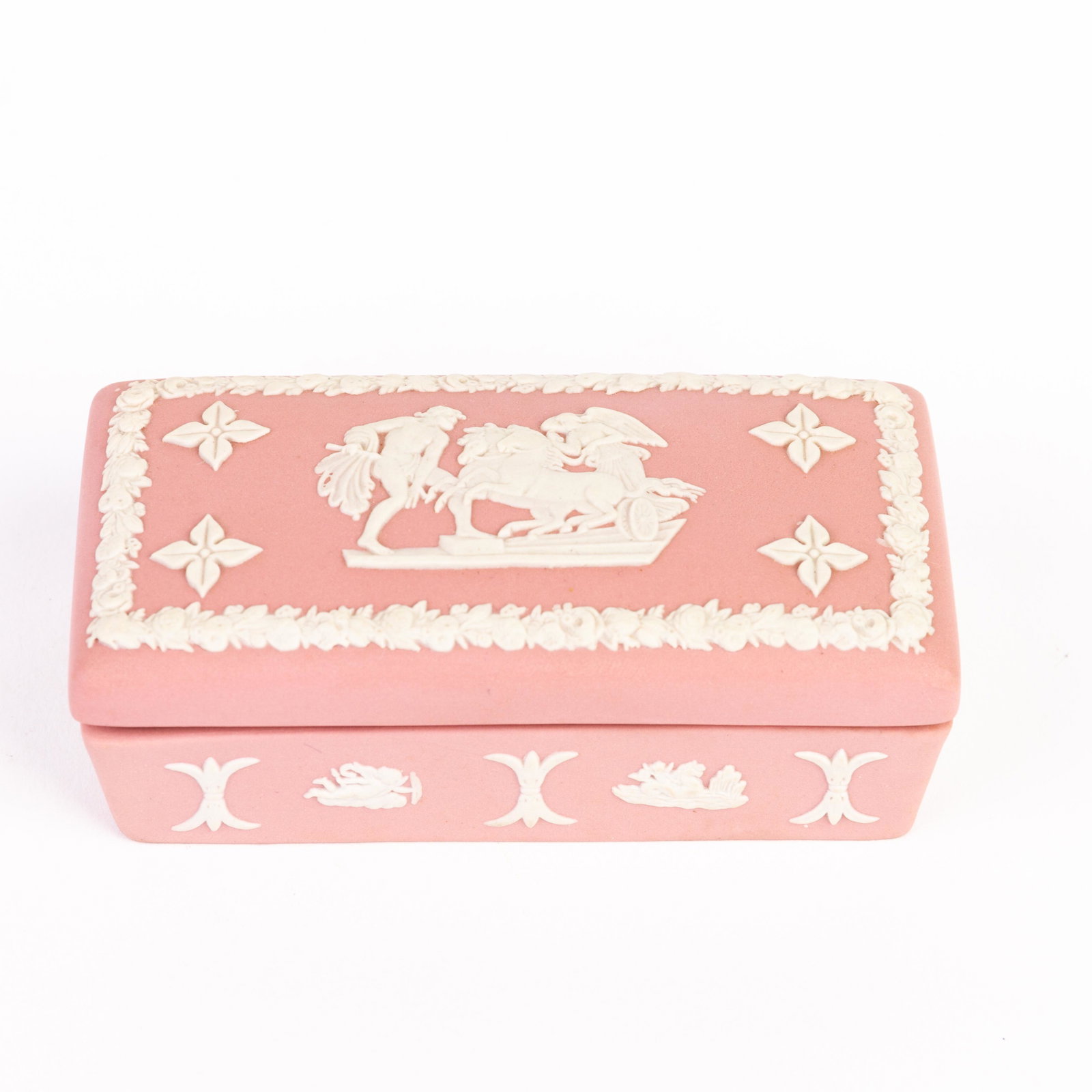 Wedgwood Pink Jasperware Neoclassical Lidded Box: DIMENSIONS APPROX 9.5x4.5x3.5CM. Please carefully study all photographs to get an accurate idea of the object. In good condition, as seen. Shipping is in-house and we ship internationally to US and re